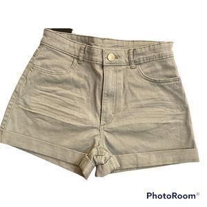 H&M big girl Khaki green shorts size 12-13y